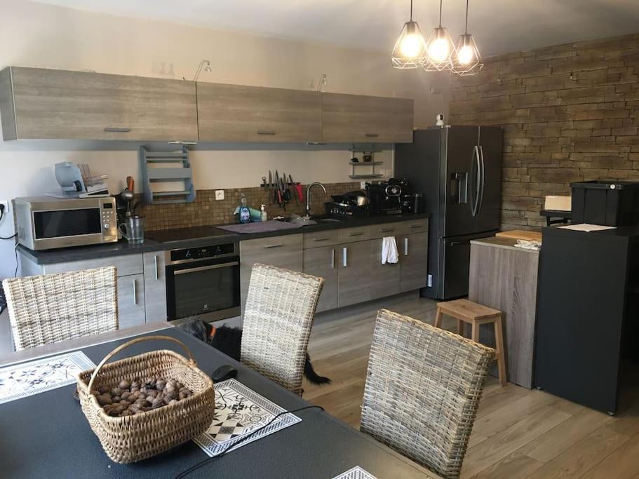 Apartmán Chez-Sixtine Albon Exteriér fotografie